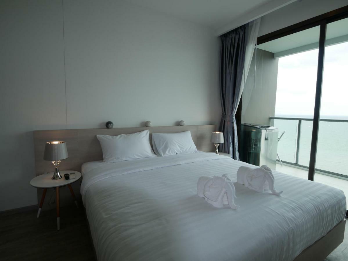 Aeras - The Ultimate Beachfront Experience Jomtien Beach Dış mekan fotoğraf
